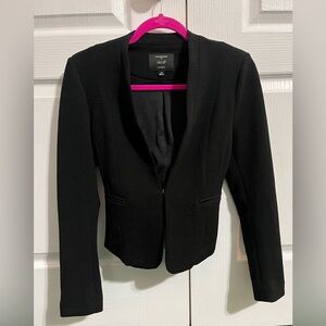 Iris Los Angeles Elegant Black Suit Jacket NWOT